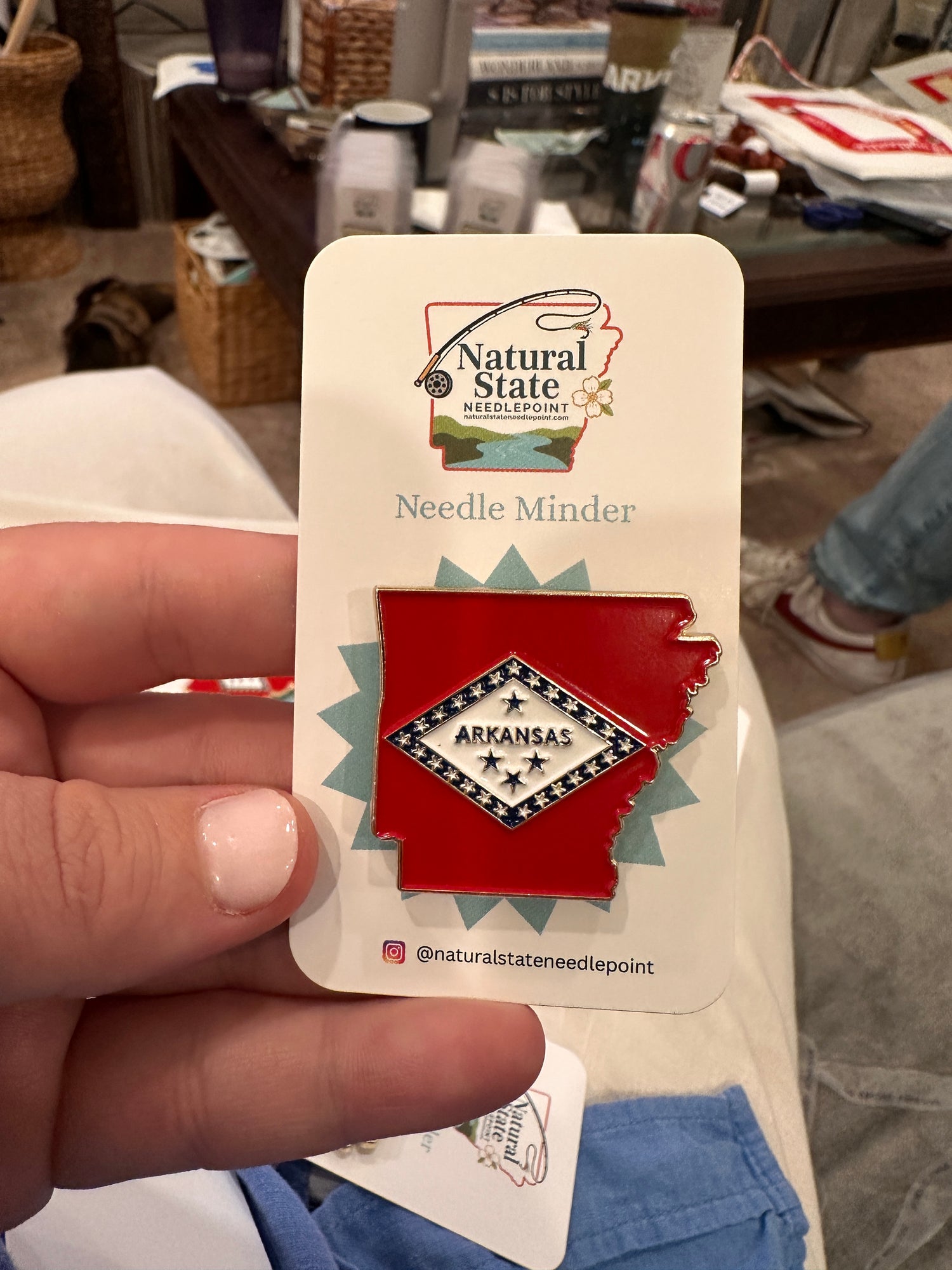 Needle Minders